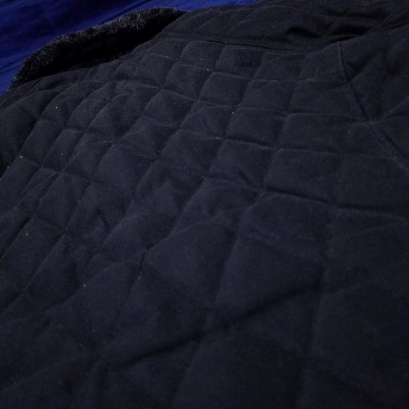 Columbia Diamond-Patterned Soft & Warm Black Coat - Picture 8 of 10